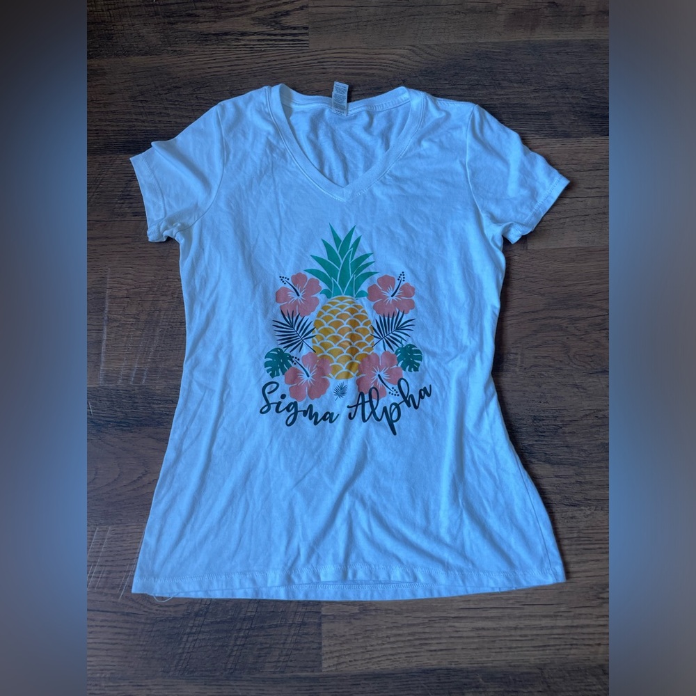 Sigma alpha v neck t shirt